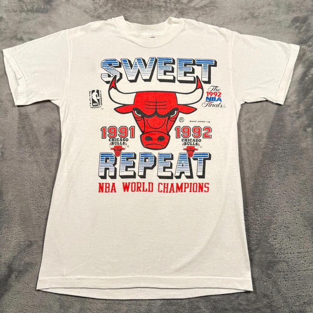1992 Chicago Bulls T-Shirt Unisex   Final Champions Sweet Repeat